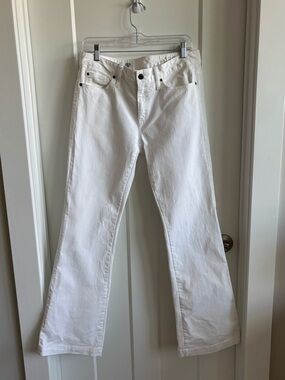 GAP 1969 Long and Lean Boot Cut White Jeans. 28, or 6 regular